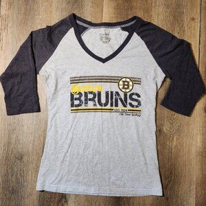 💛🖤🏒Old Time Hockey Boston Bruins V-Neck 3/4 Sleeve Raglan T-Shirt-M